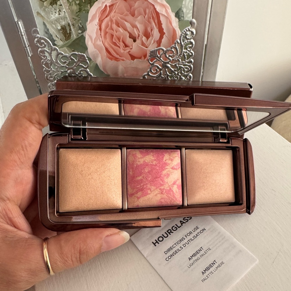 Hourglass Ambient Lighting Blush Palette - Gold and Pink Marble